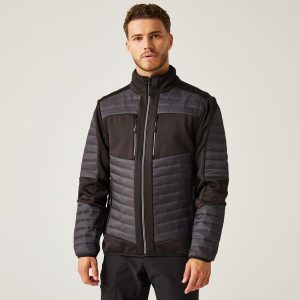 Kurtka robocza hybrydowa unisex E-Volve. Szare kurtki Regatta, bez wzorów, z tkaniny, bez kaptura. W wyprzedaży za 419,99 zł.
