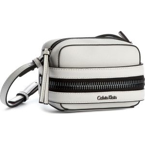 Torebka CALVIN KLEIN BLACK LABEL - Luc7 Small Crossbody Clutch K60K602456 102. Białe torebki klasyczne marki Calvin Klein Black Label. W wyprzedaży za 309,00 zł.