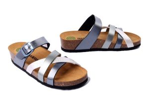 DR. BRINKMANN 700698-09 anthrazit, klapki damskie. Szare klapki Dr. Brinkmann, bez wzorów, bez obcasa, na koturnie. Za 163,92 zł.