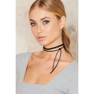 NA-KD Accessories Zamszowy naszyjnik - Black. Naszyjniki marki NA-KD Accessories. Za 19,95 zł.