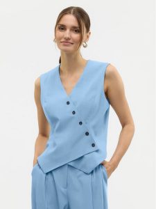 Vero Moda Kamizelka Liba 10324631 Błękitny Regular Fit. Niebieskie kamizelki Vero Moda, bez wzorów, z syntetyku, bez kołnierzyka, bez ramiączek, bez kaptura. Za 109,99 zł.
