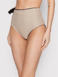 Undress Code Dół od bikini Perfectly Imperfect 199 Czarny. Czarne bikini Undress Code, bez wzorów, z syntetyku. Za 219,99 zł.