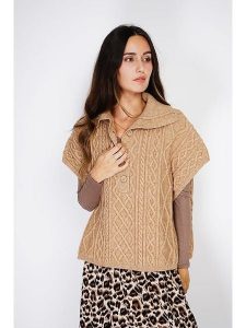 C& Jo Sweter w kolorze karmelowym rozmiar: 40. Brązowe swetry oversize C& Jo, bez wzorów, z kaszmiru, bez ramiączek. Za 171,28 zł.