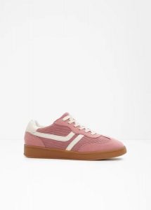Sneakersy ze sztruksowymi detalami. Fioletowe buty sportowe bonprix, bez wzorów, ze sztruksu, bez zapięcia. Za 119,99 zł.