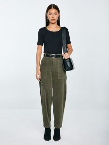 BIG STAR Koszulka w kolorze czarnym rozmiar: XL. Czarne bluzki Big Star, xl, bez wzorów, retro, bez kołnierzyka, bez ramiączek. Za 72,99 zł.