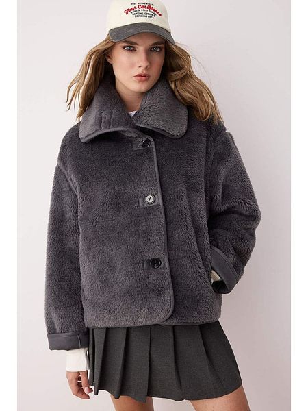Trendyol Kurtka pluszowa w kolorze antracytowym rozmiar: XS. Czarne kurtki Trendyol, xs, bez wzorów, bez kaptura. Za 135,17 zł.