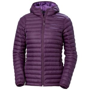 Damska ocieplana kurtka z kapturem Helly Hansen Sirdal. Fioletowe kurtki Helly Hansen, bez wzorów, z puchu, z kapturem. Za 596,00 zł.