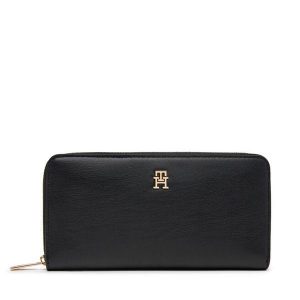 Portfel Tommy Hilfiger. Czarne portfele TOMMY HILFIGER, bez wzorów. Za 229,99 zł.