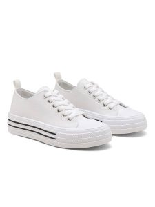 C'M Sneakersy w kolorze białym rozmiar: 36. Białe trampki C'M, bez wzorów, bez zapięcia. Za 129,45 zł.