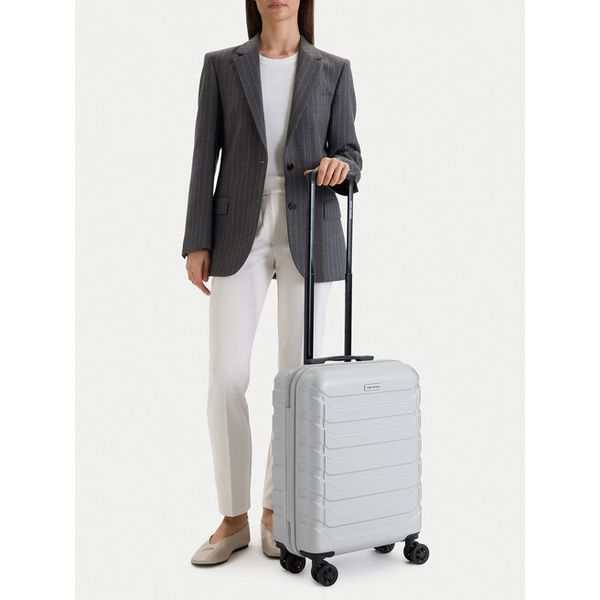 Walizka kabinowa GINO ROSSI. Szare walizki Gino Rossi, bez wzorów. Za 259,99 zł.
