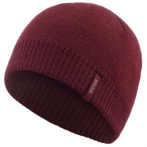Czapka narciarska dla dorosłych Wedze Simple. Czerwone czapki WED'ZE, bez wzorów, z dzianiny, klasyczne. Za 29,99 zł.