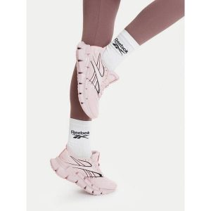 Buty do biegania Reebok. Czerwone buty sportowe Reebok, bez wzorów, bez zapięcia, do biegania. Za 489,99 zł.