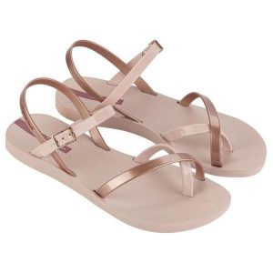 Sandały Ipanema Fashion sand Viii 82842 AR640 różowe. Czerwone sandały bez wzorów, bez obcasa, bez zapięcia. Za 173,57 zł.