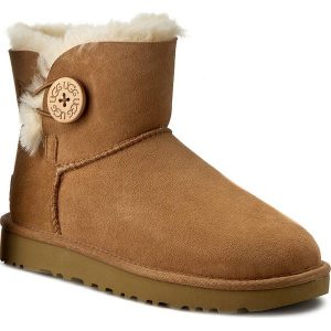 Buty UGG - W Mini Bailey Button II 1016422 W/Che. Buty zimowe marki Ugg. Za 849,00 zł.