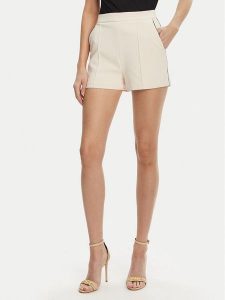 Elisabetta Franchi Szorty materiałowe SH-008-51E2 Beżowy Regular Fit. Brązowe szorty Elisabetta Franchi, bez wzorów, z materiału. Za 539,99 zł.