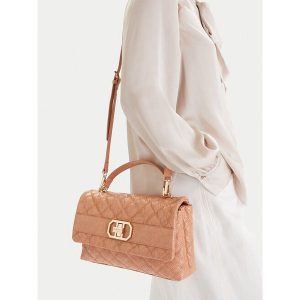 Torebka Nine West. Brązowe torebki klasyczne Nine West, bez wzorów, bez dodatków. Za 349,99 zł.