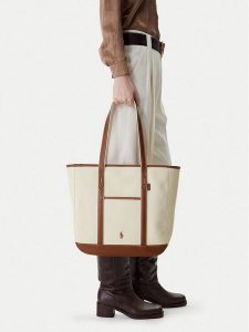 Polo Ralph Lauren Torebka 428968158001 Écru. Białe shopper bag Polo Ralph Lauren, bez wzorów, z materiału, bez dodatków. Za 799,99 zł.