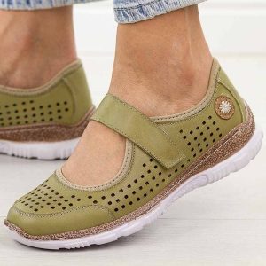 Miętowe skórzane półbuty damskie T.Sokolski 2922. Zielone półbuty Sokolski, na jesień, bez wzorów, z jeansu, z okrągłym noskiem, bez obcasa, na płaskiej podeszwie, bez zapięcia. Za 319,00 zł.