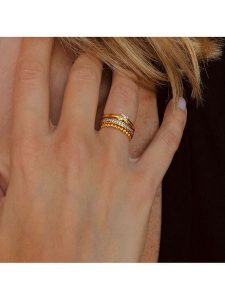 DIA DIAMONDS Pozłacany pierścionek z diamentami rozmiar: 54. Żółte pierścionki DIA DIAMONDS, z diamentem, pozłacane. Za 208,95 zł.