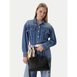 Torebka Guess. Czarne torebki klasyczne Guess, z aplikacjami, bez dodatków. Za 576,99 zł.