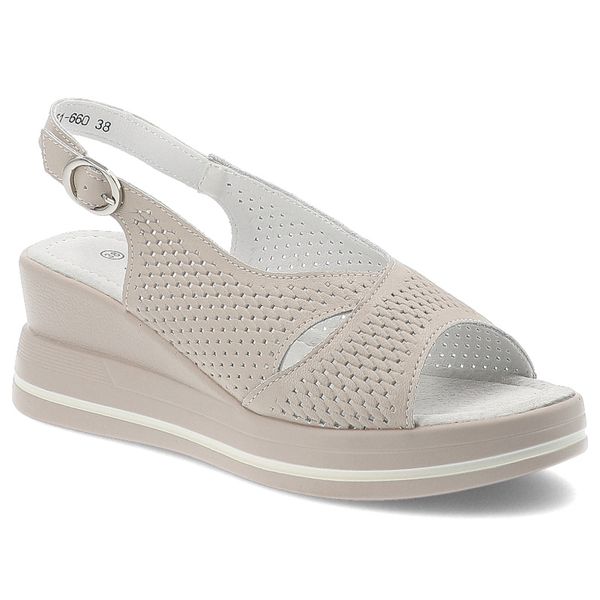 Sandały damskie S. Barski, skórzane wygodne na koturnie i zapinane sprzączką, beżowe, LR51-660. Brązowe sandały S.BARSKI, w ażurowe wzory, bez obcasa, na koturnie, bez zapięcia. Za 170,90 zł.