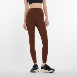 Legginsy damskie do jogi New Balance Harmony WP51112ROK – brązowe. Brązowe legginsy New Balance, bez wzorów, z lycry, z podwyższonym stanem. Za 259,99 zł.
