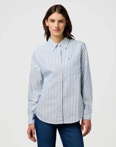 DAMSKA KOSZULA WRANGLER 1 PKT SHIRT WRANGLER BLUE 112370778. Niebieskie koszule Wrangler, xl, bez wzorów, bez kołnierzyka, bez ramiączek. Za 179,99 zł.