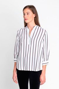 LEE BLOUSE DAMSKA BLUZKA BRIGHT WHITE L46PACLJ 112110956. Białe bluzki Lee, l, bez wzorów, bez kołnierzyka, bez ramiączek. Za 129,99 zł.