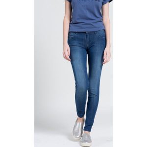 Wrangler - Jeansy. Jeansy marki Wrangler. W wyprzedaży za 179,90 zł.
