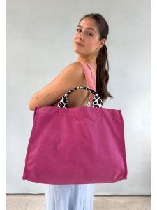 Fritzi aus Preußen Shopper bag "Bridge" w kolorze różowym - 45 x 31 x 21,5 cm rozmiar: onesize. Różowe shopper bag Fritzi aus Preußen, bez wzorów, z materiału, na ramię, bez dodatków. Za 145,60 zł.