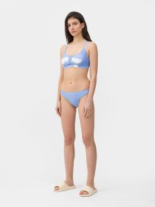 4F Dół od bikini z materiałów z recyklingu damski S. Niebieskie bikini 4f, bez wzorów, z materiału. W wyprzedaży za 14,99 zł.