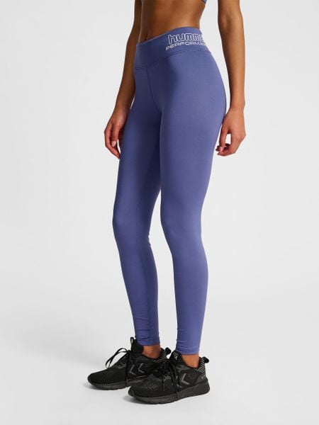 Legginsy damskie Hummel Te Fundamental. Niebieskie legginsy Hummel, bez wzorów, z dzianiny, z standardowym stanem. Za 176,25 zł.