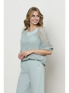 &Co Woman Sweter "Beki" w kolorze błękitnym rozmiar: XL. Niebieskie swetry oversize &Co Woman, xl, bez wzorów, bez ramiączek. Za 166,88 zł.