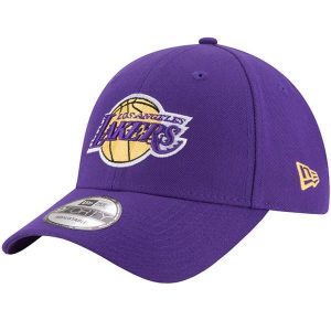 Czapka z daszkiem New Era NBA Los Angeles Lakers. Fioletowe czapki New Era, bez wzorów, z poliesteru, sportowe. Za 119,99 zł.