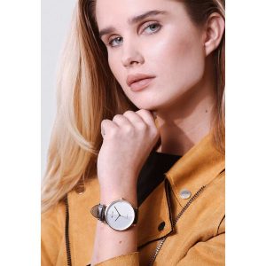 Czarno-Biały Zegarek More Desirable. Zegarki marki Born2be. Za 29,99 zł.