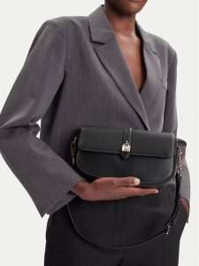 KARL LAGERFELD Torebka A3W30152 Czarny. Czarne torebki klasyczne KARL LAGERFELD, bez wzorów, ze skóry, bez dodatków. Za 683,99 zł.