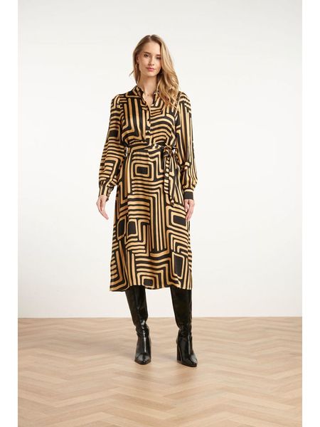 Smashed Lemon Sukienka w kolorze czarno-beżowym rozmiar: 3XL. Brązowe sukienki Smashed Lemon, xl, bez wzorów, z tkaniny, bez kołnierzyka, bez ramiączek, midi. Za 170,07 zł.