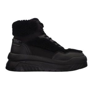 Buty Lee Cooper LCJ-24-47-3145LA czarne. Czarne buty zimowe z polaru, bez obcasa, bez zapięcia. Za 285,68 zł.