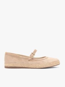 Piaskowe welurowe espadryle z paskiem. Brązowe espadryle Ryłko, bez wzorów, z gumy, bez obcasa. Za 399,99 zł.