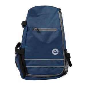 Plecak na matę do jogi Bodhi Trikonasana. Niebieskie plecaki BODHI. W wyprzedaży za 99,90 zł.