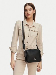U.S. Polo Assn. Torebka BIUXT8580WVP Czarny. Czarne listonoszki U.S. Polo Assn., bez wzorów, ze skóry, bez dodatków. Za 124,99 zł.