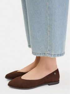 Lasocki Baleriny CEO-RST-AKAJA-01 Brązowy. Brązowe balerinki Lasocki, bez wzorów, ze skóry, bez obcasa, bez zapięcia. Za 169,99 zł.