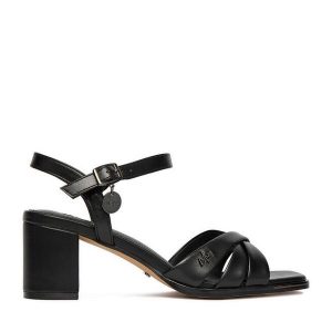 Sandały MEXX. Czarne sandały Mexx, bez wzorów, bez obcasa, na słupku, bez zapięcia. Za 329,99 zł.