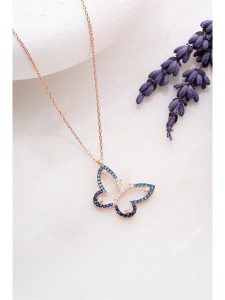 Lodie Silver Srebrny naszyjnik z zawieszką - dł. 42 cm rozmiar: onesize. Niebieskie naszyjniki Lodie Silver, z cyrkonią, srebrne. Za 72,45 zł.