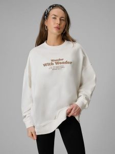 4F Bluza dresowa oversize bez kaptura damska - biała S. Białe bluzy 4f, s, bez wzorów, z dresówki, bez kaptura. Za 159,99 zł.