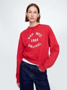GAP Bluza w kolorze czerwonym rozmiar: XL. Czerwone bluzy GAP, xl, bez wzorów, z bawełny, bez kaptura. Za 136,13 zł.