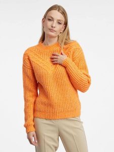 Orsay Sweter w kolorze pomarańczowym rozmiar: M. Pomarańczowe swetry oversize Orsay, m, bez wzorów, ze splotem, bez ramiączek. Za 109,78 zł.