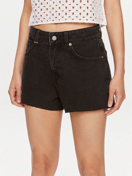 United Colors Of Benetton Szorty jeansowe 4IPCD9018 Czarny Regular Fit. Czarne szorty United Colors of Benetton, bez wzorów, z bawełny. Za 159,99 zł.