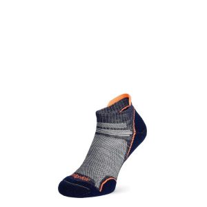 Skarpety do turystyki górskiej Bridgedale UL T2 MERINO PERFOR, LD. Czerwone skarpetki Bridgedale, bez wzorów. Za 77,99 zł.
