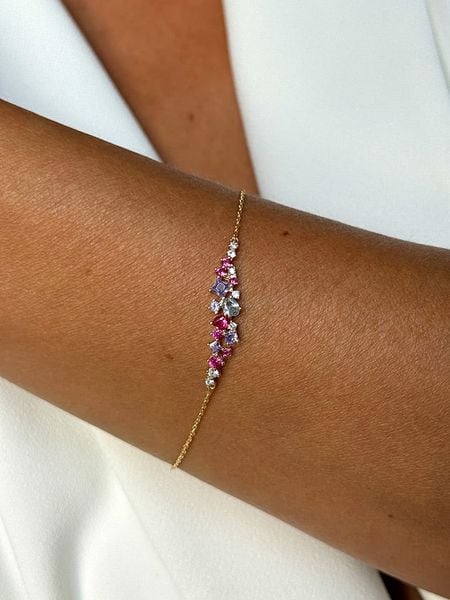 DI GIORGIO Pozłacana bransoletka z elementem ozdobnym rozmiar: onesize. Czerwone bransoletki DI GIORGIO, z cyrkonią, pozłacane. Za 145,26 zł.